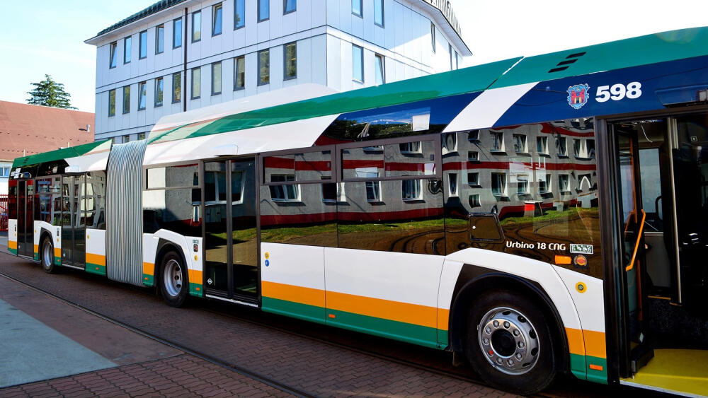 Městská hromadná doprava je drahá položka, archivní foto